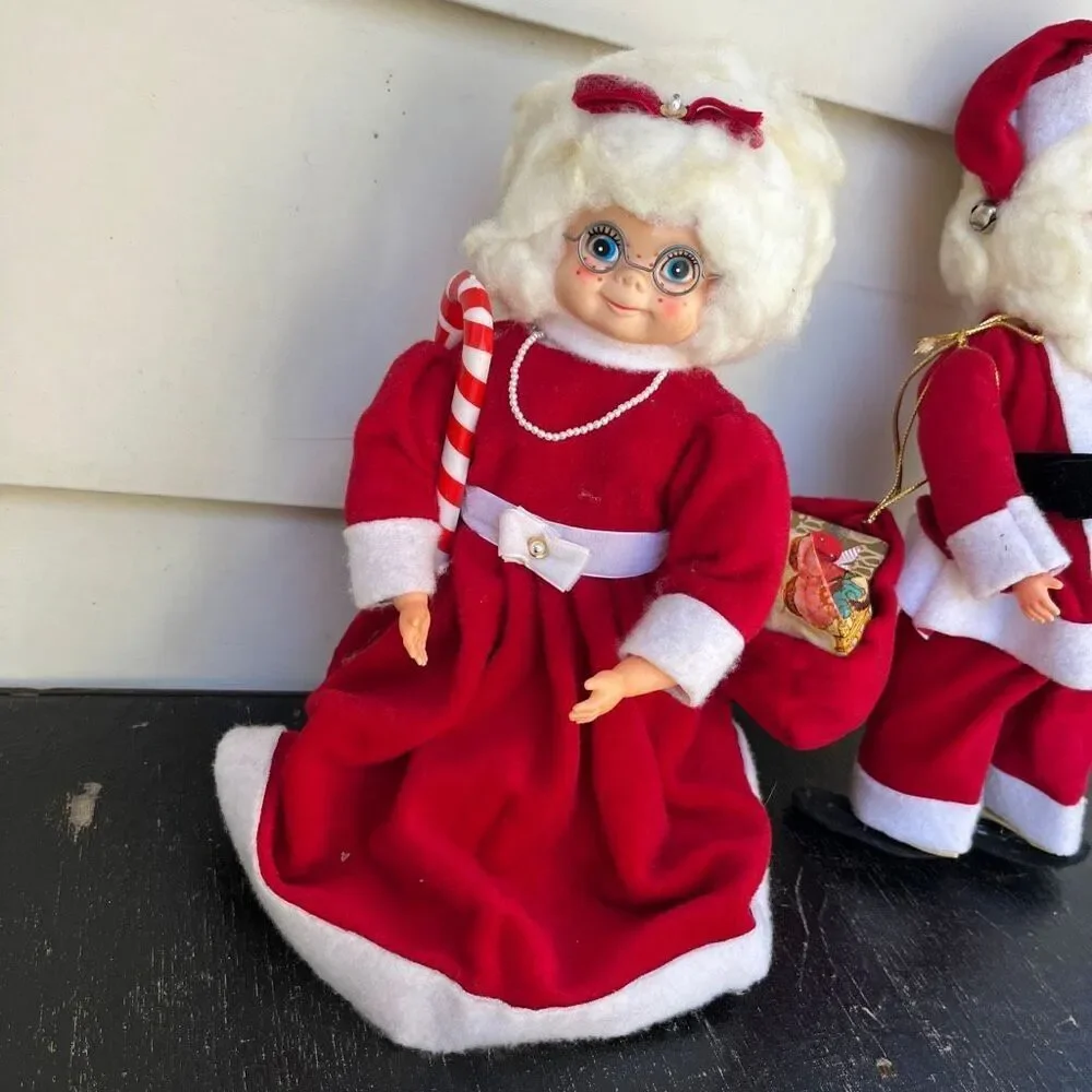 VTG Handmade Santa Mrs Claus Dish Soap Bottle Dolls Christmas Decor Pair